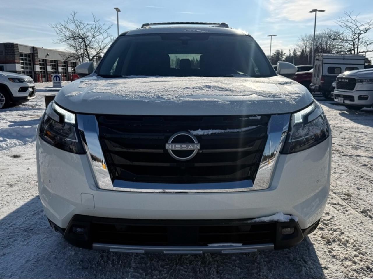 2024 Nissan Pathfinder Platinum  - Cooled Seats Photo