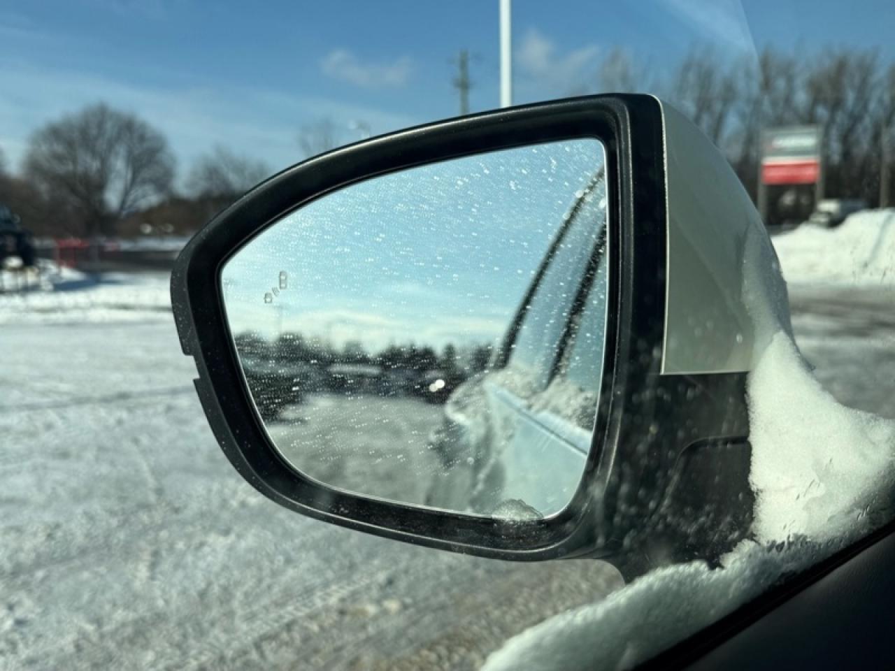 2024 Nissan Pathfinder Platinum  - Cooled Seats Photo