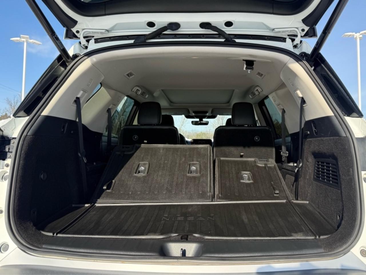 2024 Nissan Pathfinder Platinum  - Cooled Seats Photo