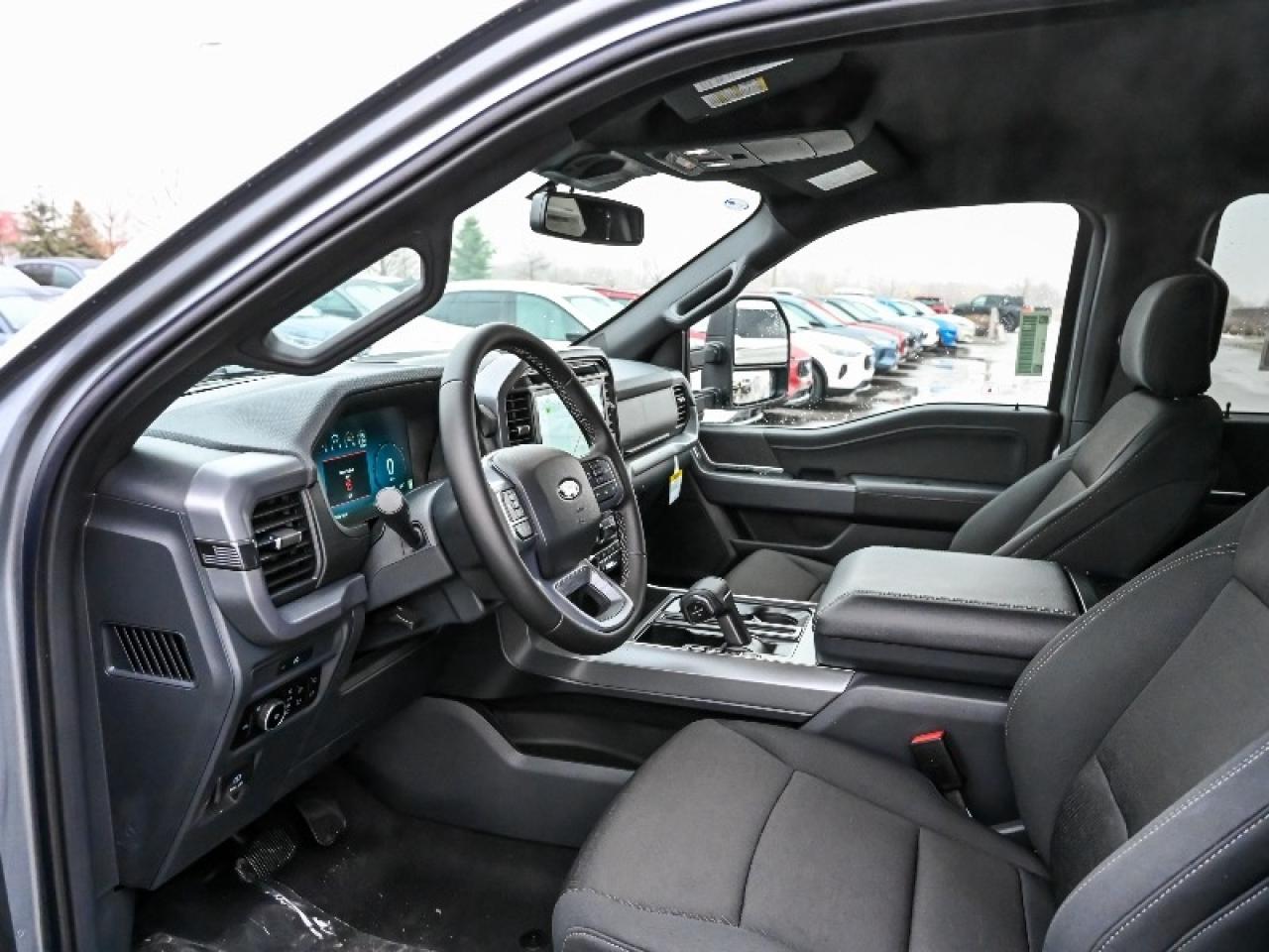 2025 Ford F-150 XLT Photo