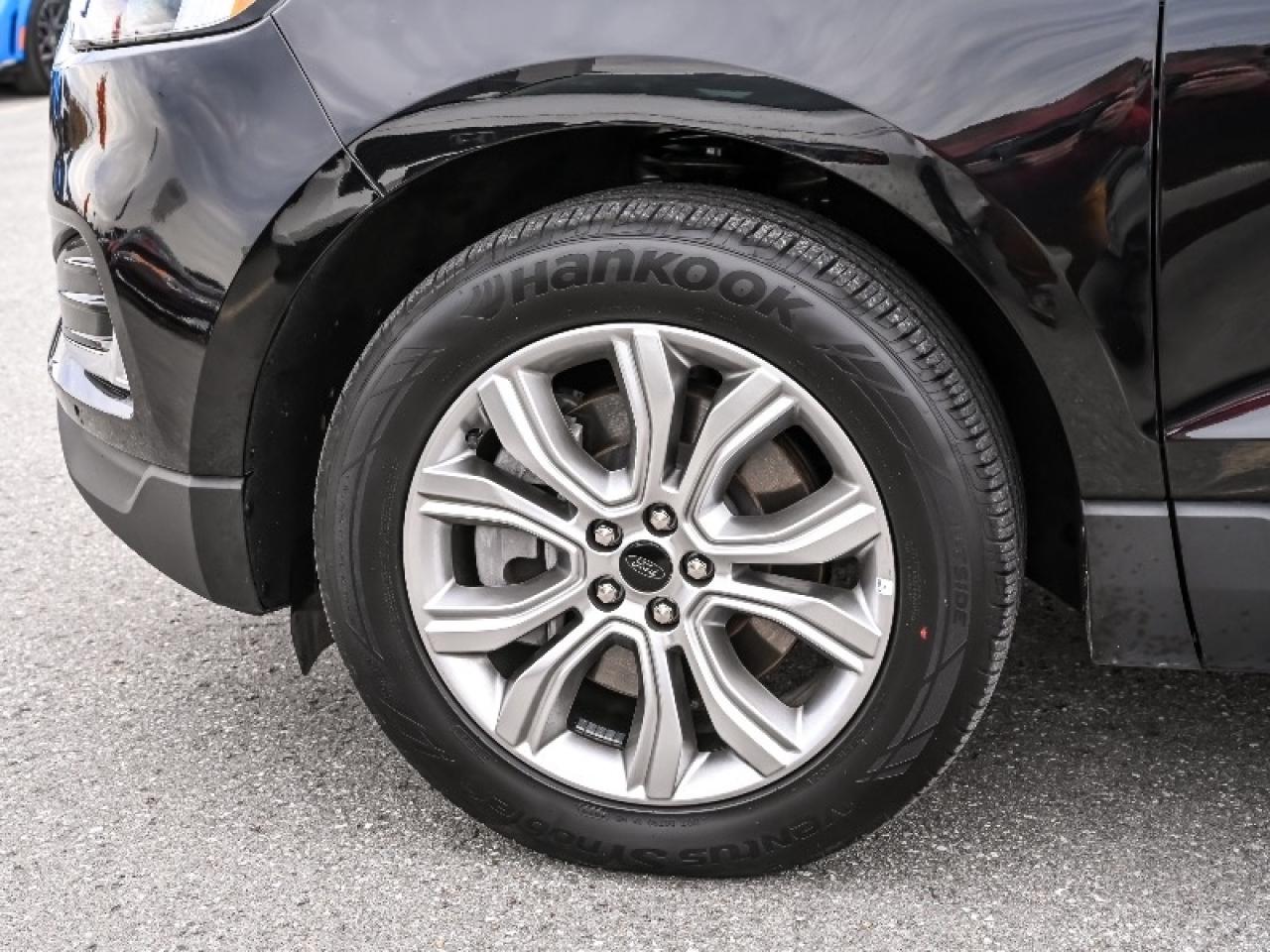 2024 Ford Edge Titanium Photo