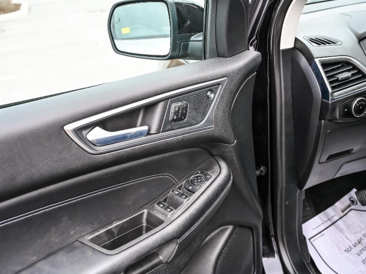 2024 Ford Edge Titanium Photo