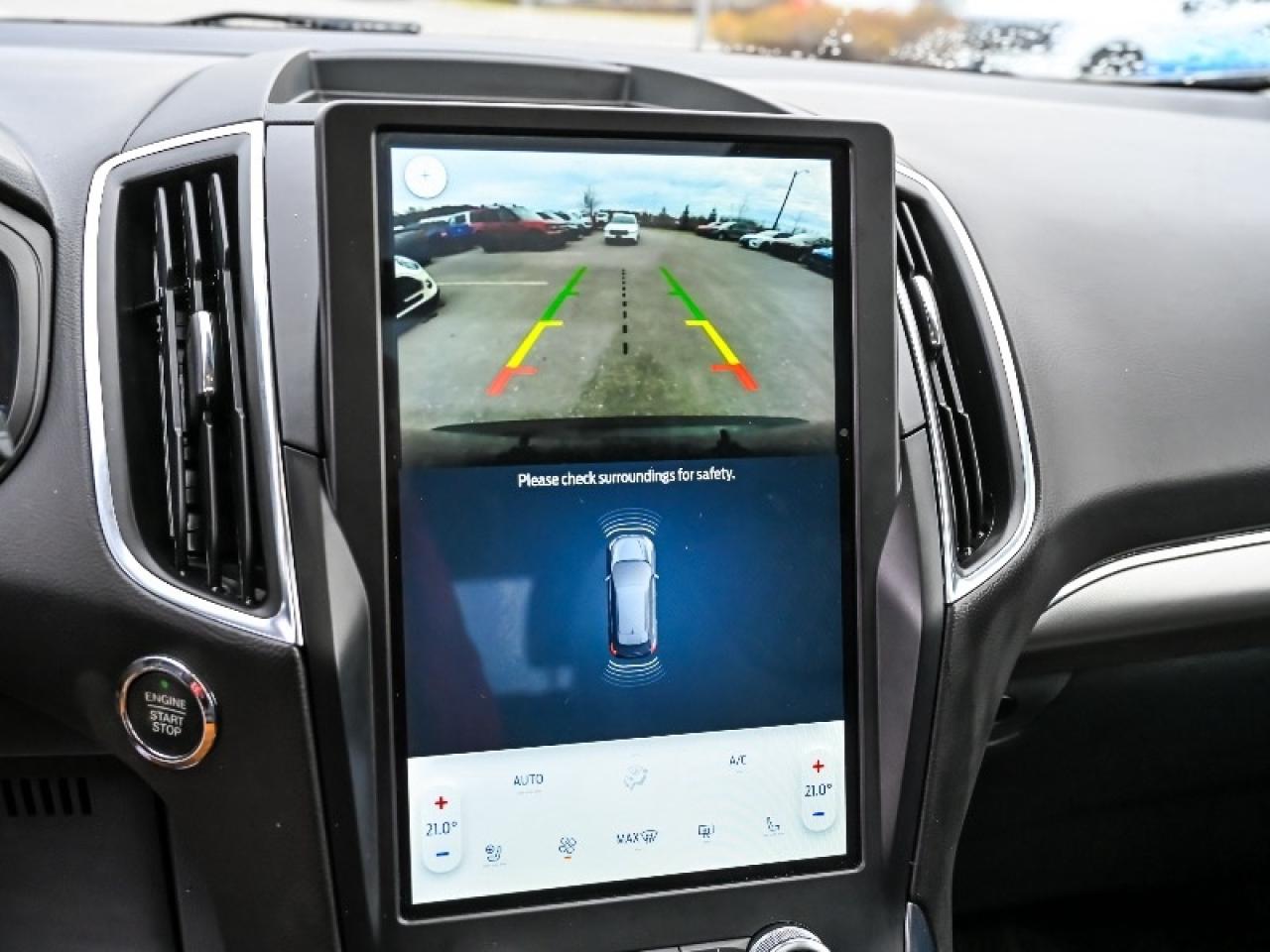 2024 Ford Edge Titanium Photo