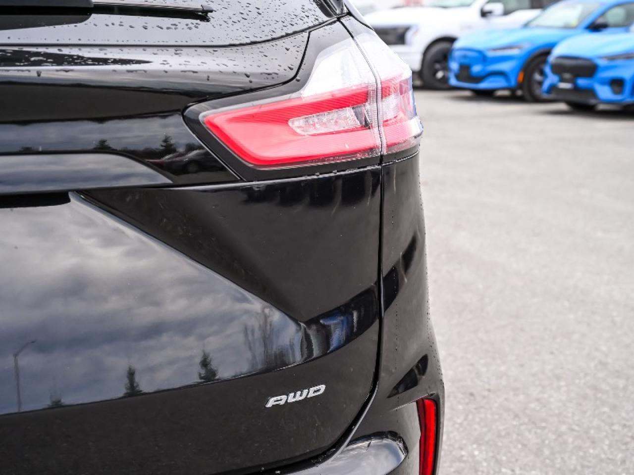 2024 Ford Edge Titanium Photo