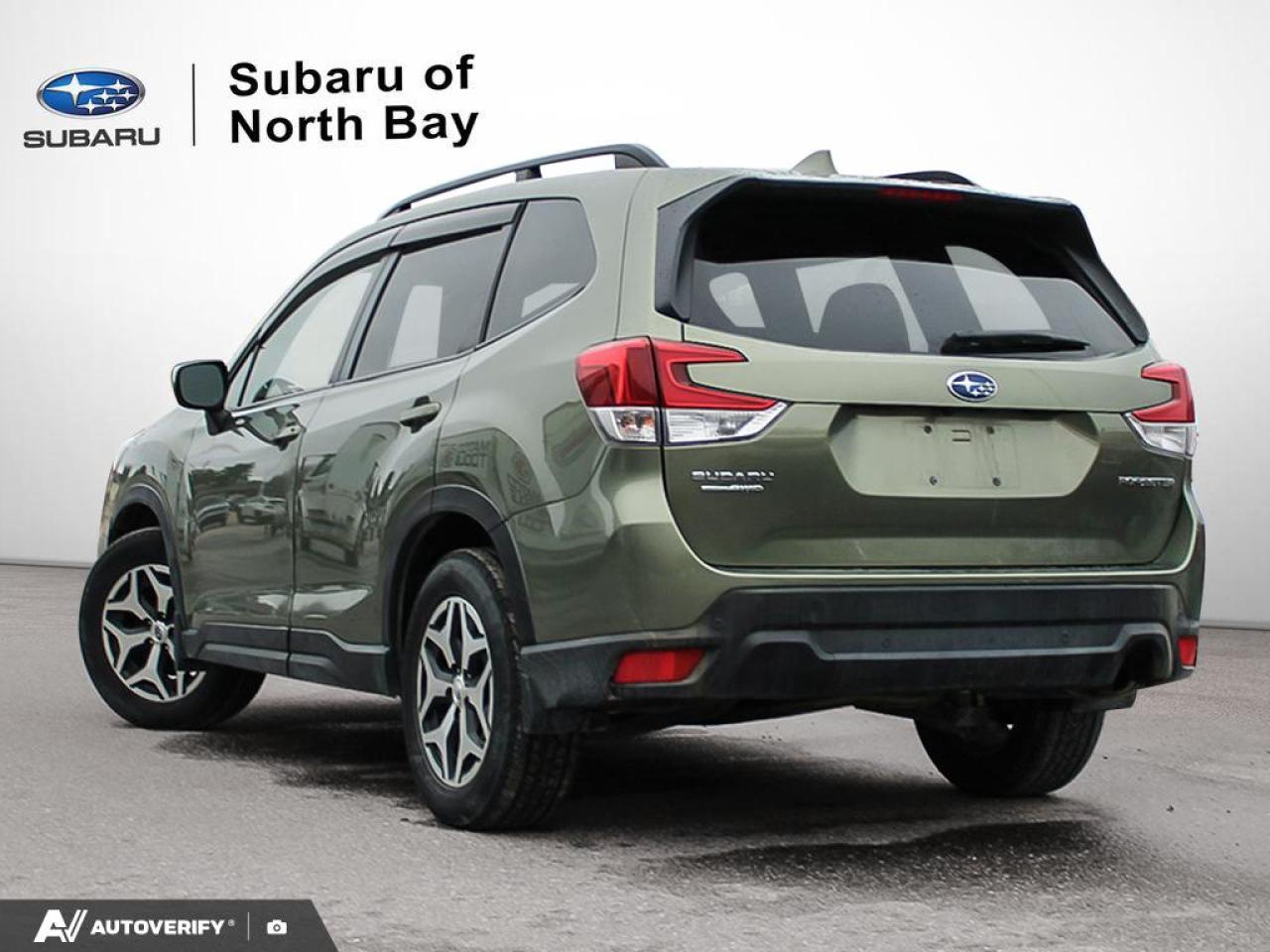 2021 Subaru Forester TOURING Photo3