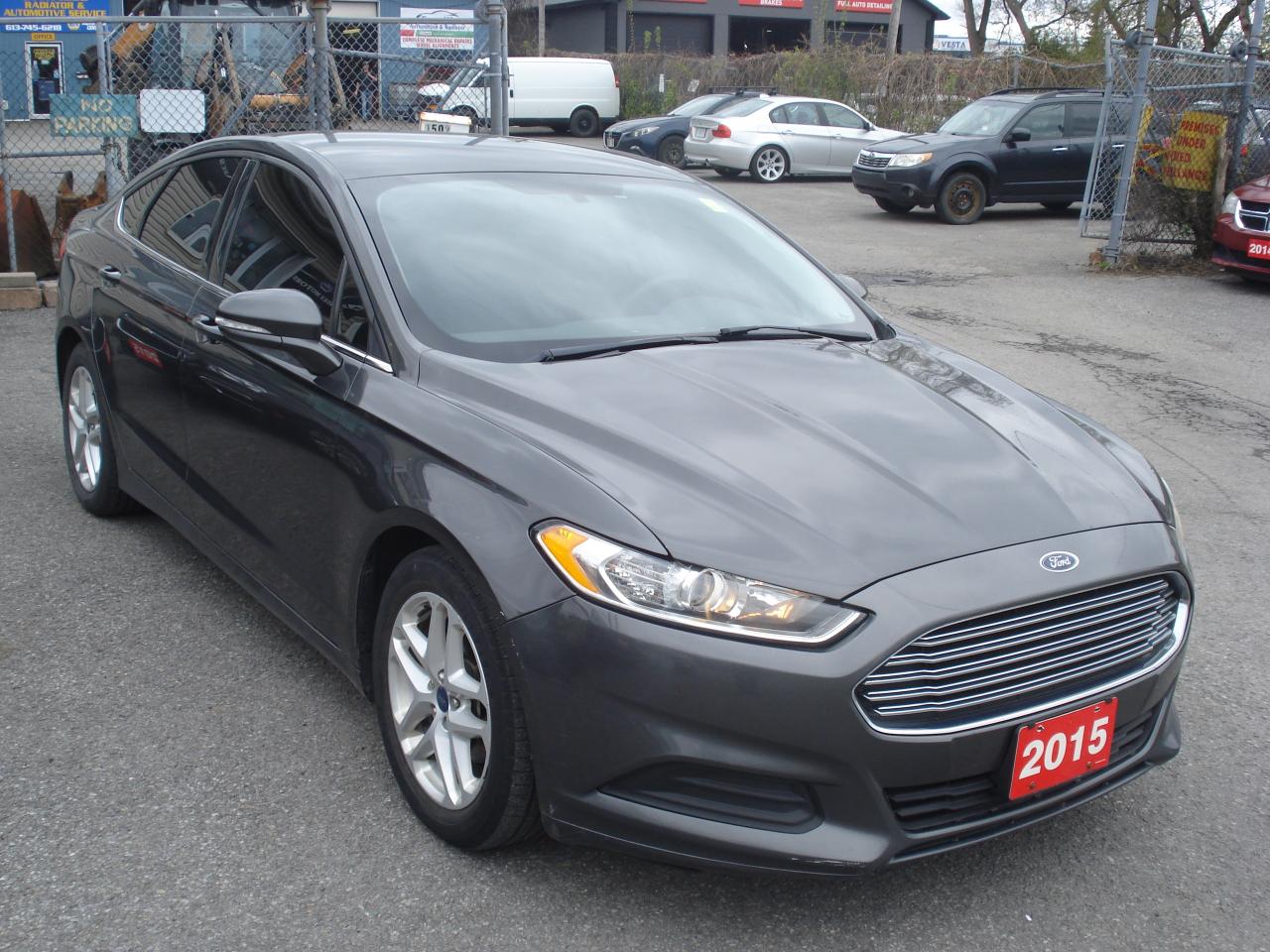 2015 Ford Fusion 4dr Sdn SE FWD Photo
