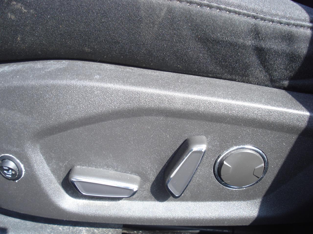 2015 Ford Fusion 4dr Sdn SE FWD Photo