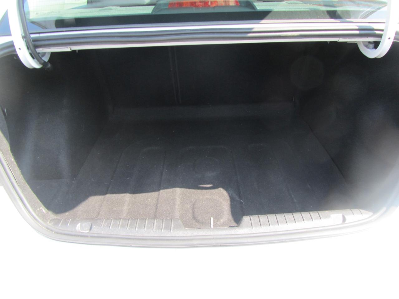 2014 Chevrolet Cruze 4dr Sdn Auto 1LT Photo