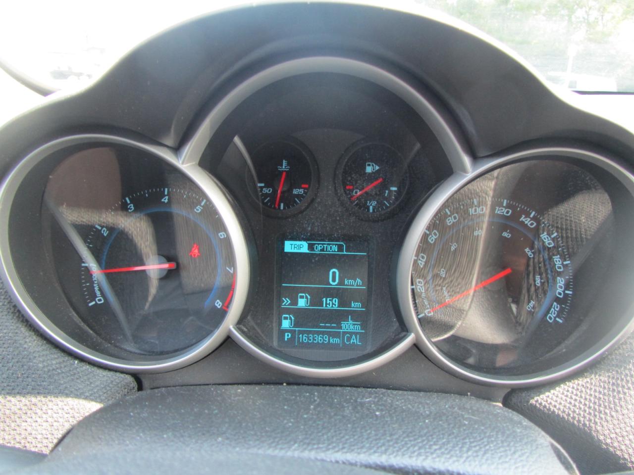 2014 Chevrolet Cruze 4dr Sdn Auto 1LT Photo