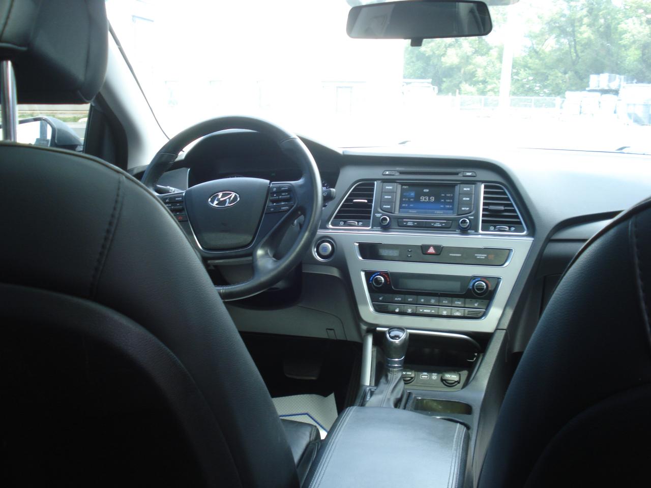 2015 Hyundai Sonata 4DR SDN 2.4L AUTO SPORT Photo