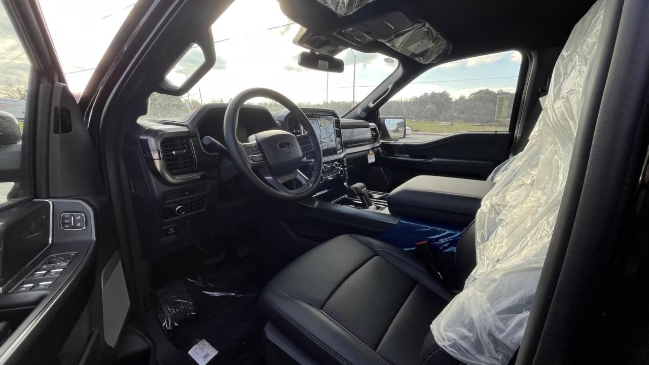 2025 Ford F-150 Lariat Photo