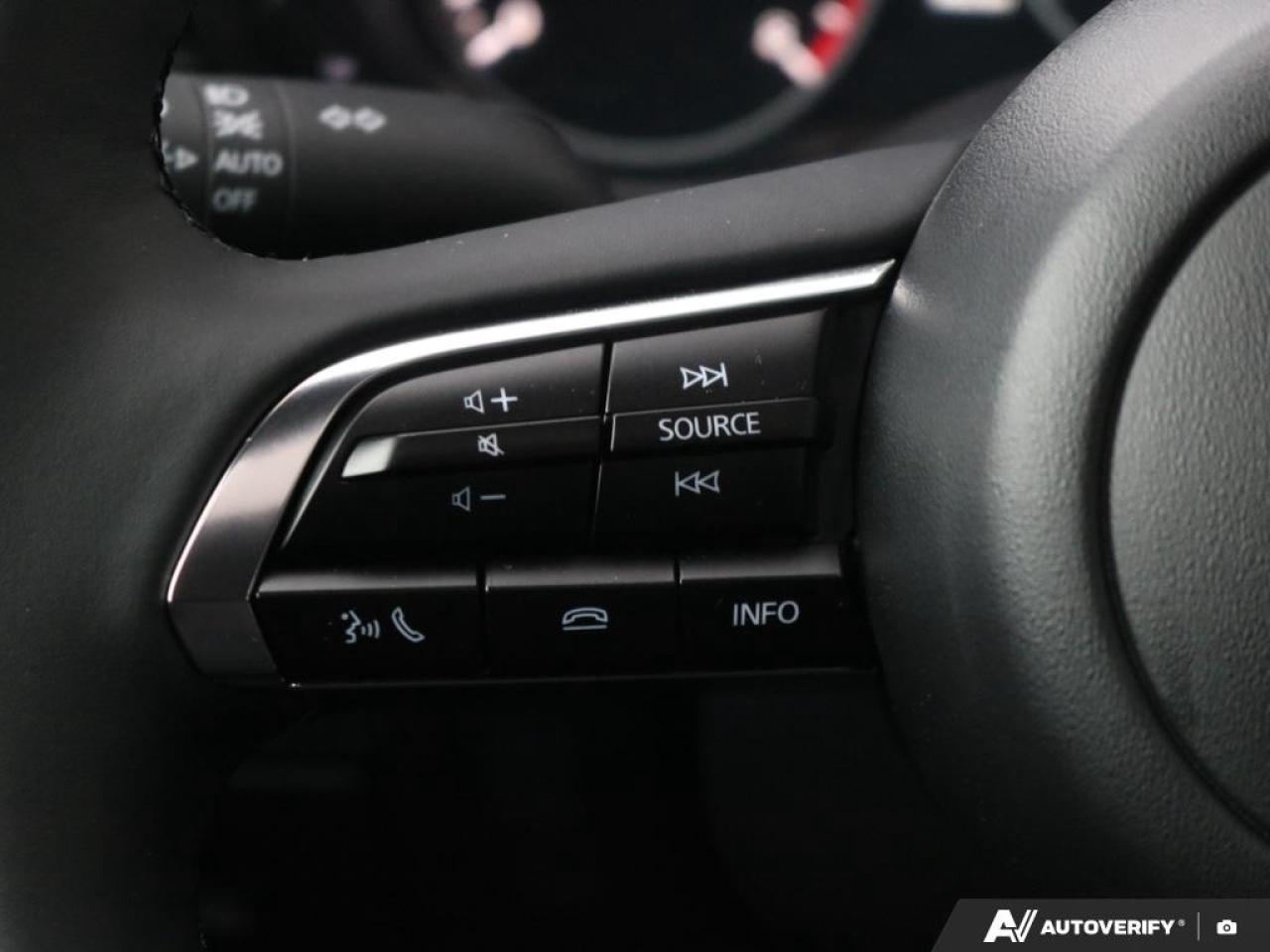 2025 Mazda MAZDA3 Sport GS Photo