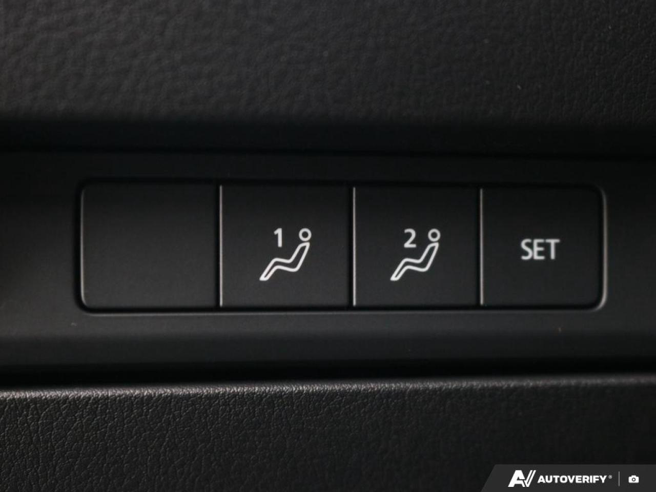 2025 Mazda MAZDA3 Sport GS Photo