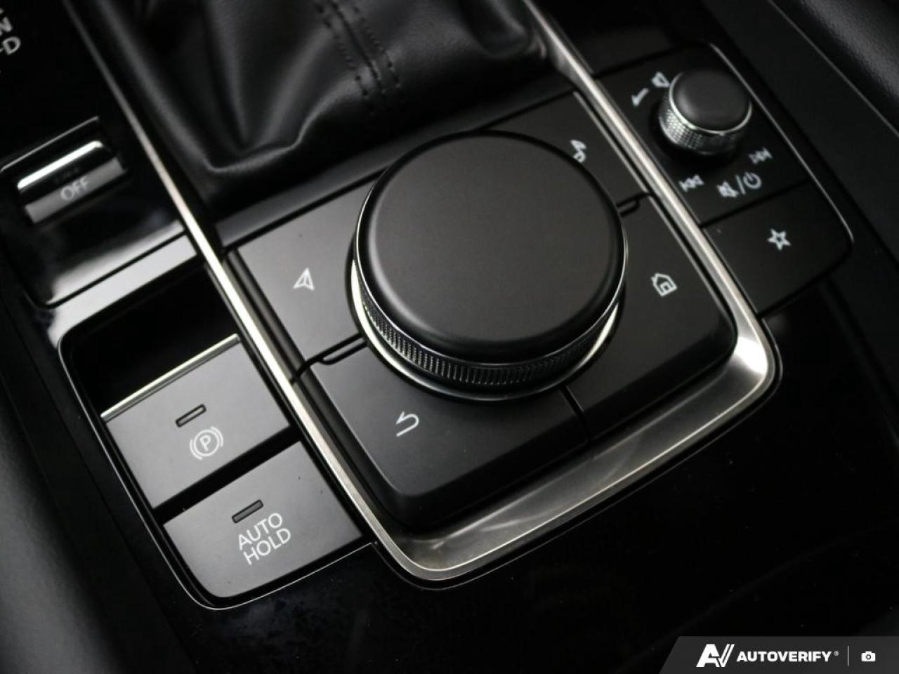 2025 Mazda MAZDA3 Sport GS Photo