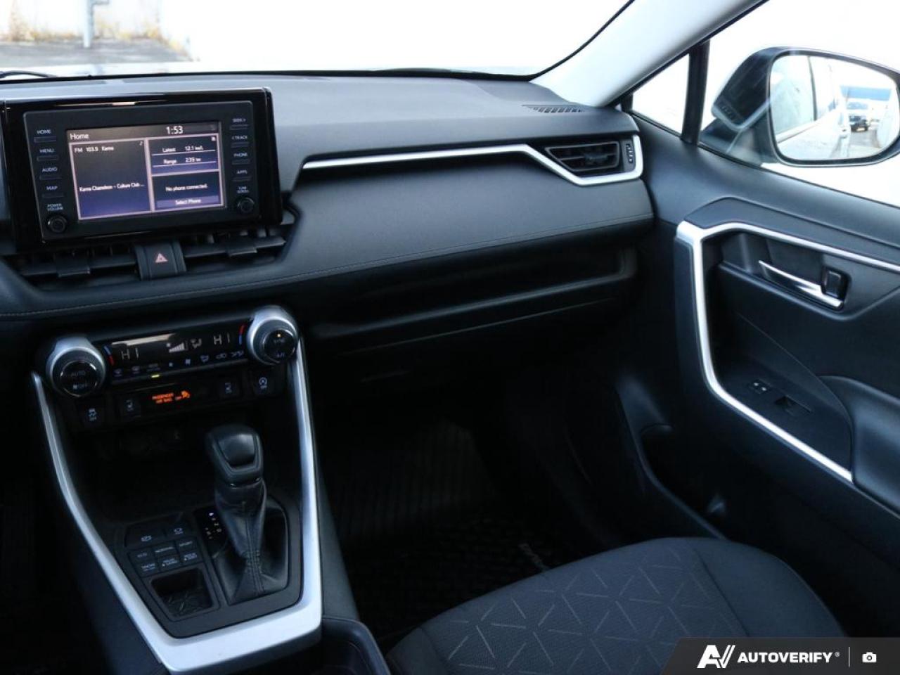 2021 Toyota RAV4 XLE Photo