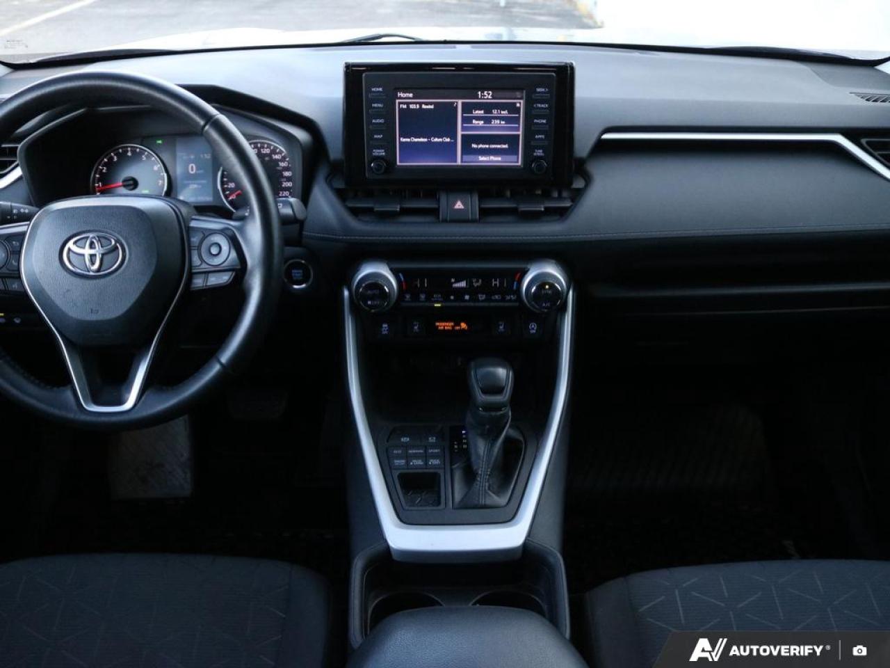 2021 Toyota RAV4 XLE Photo