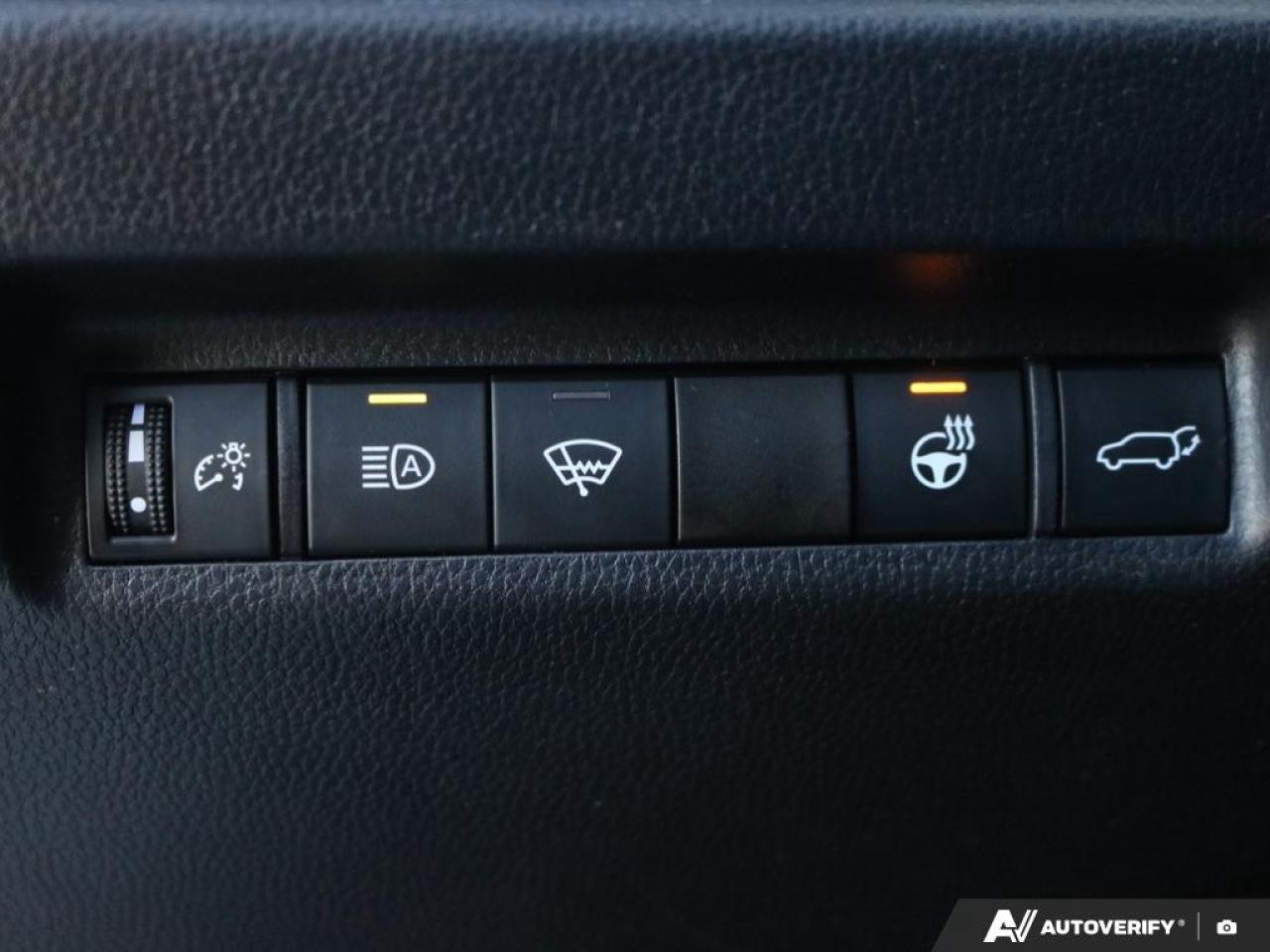 2021 Toyota RAV4 XLE Photo