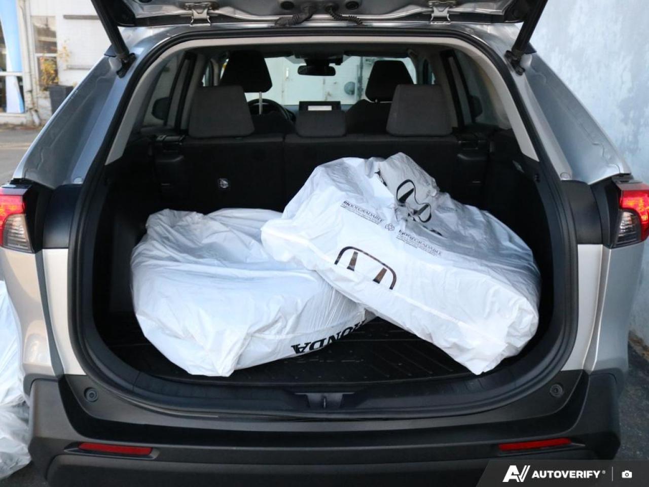 2021 Toyota RAV4 XLE Photo