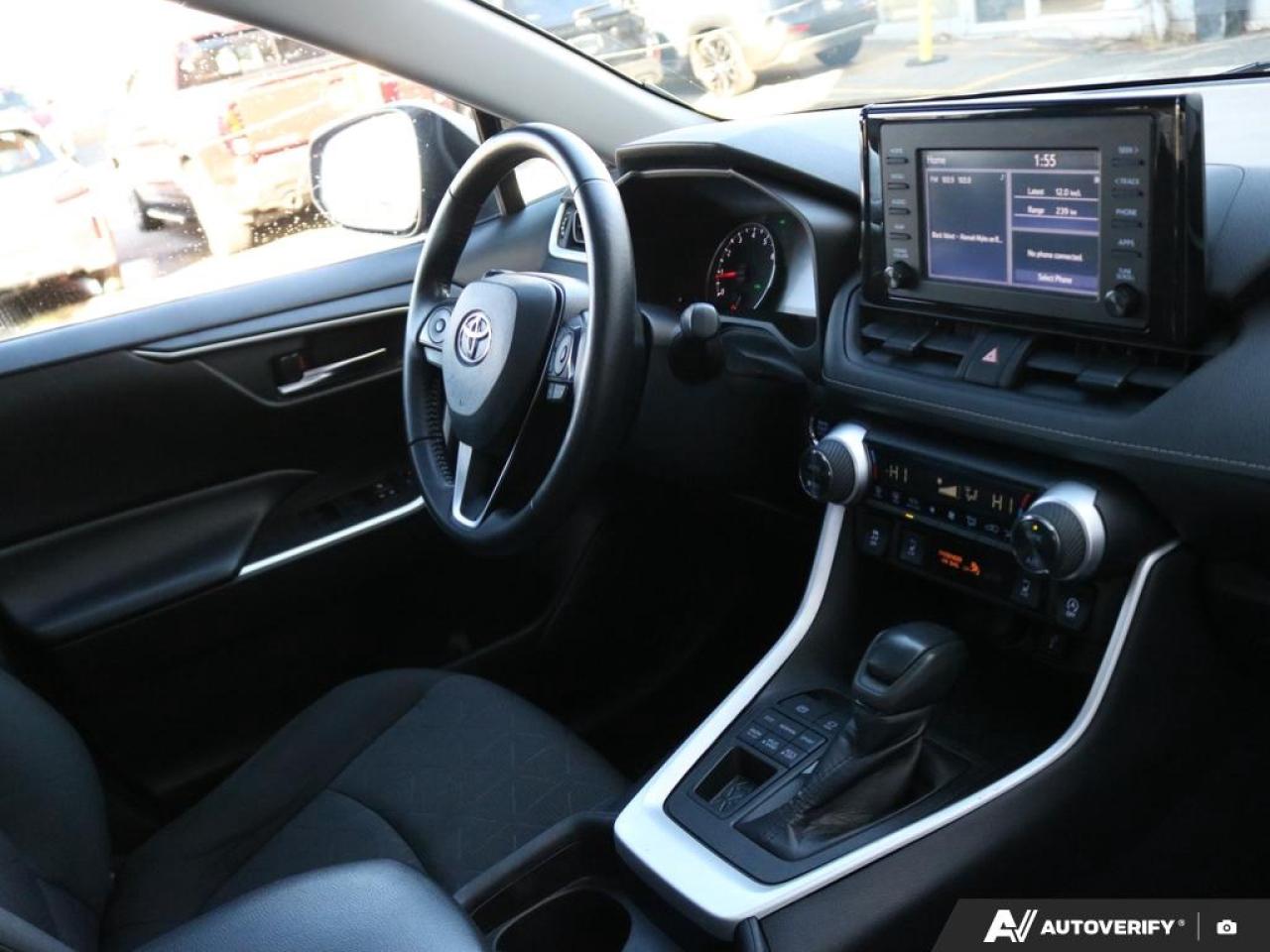 2021 Toyota RAV4 XLE Photo