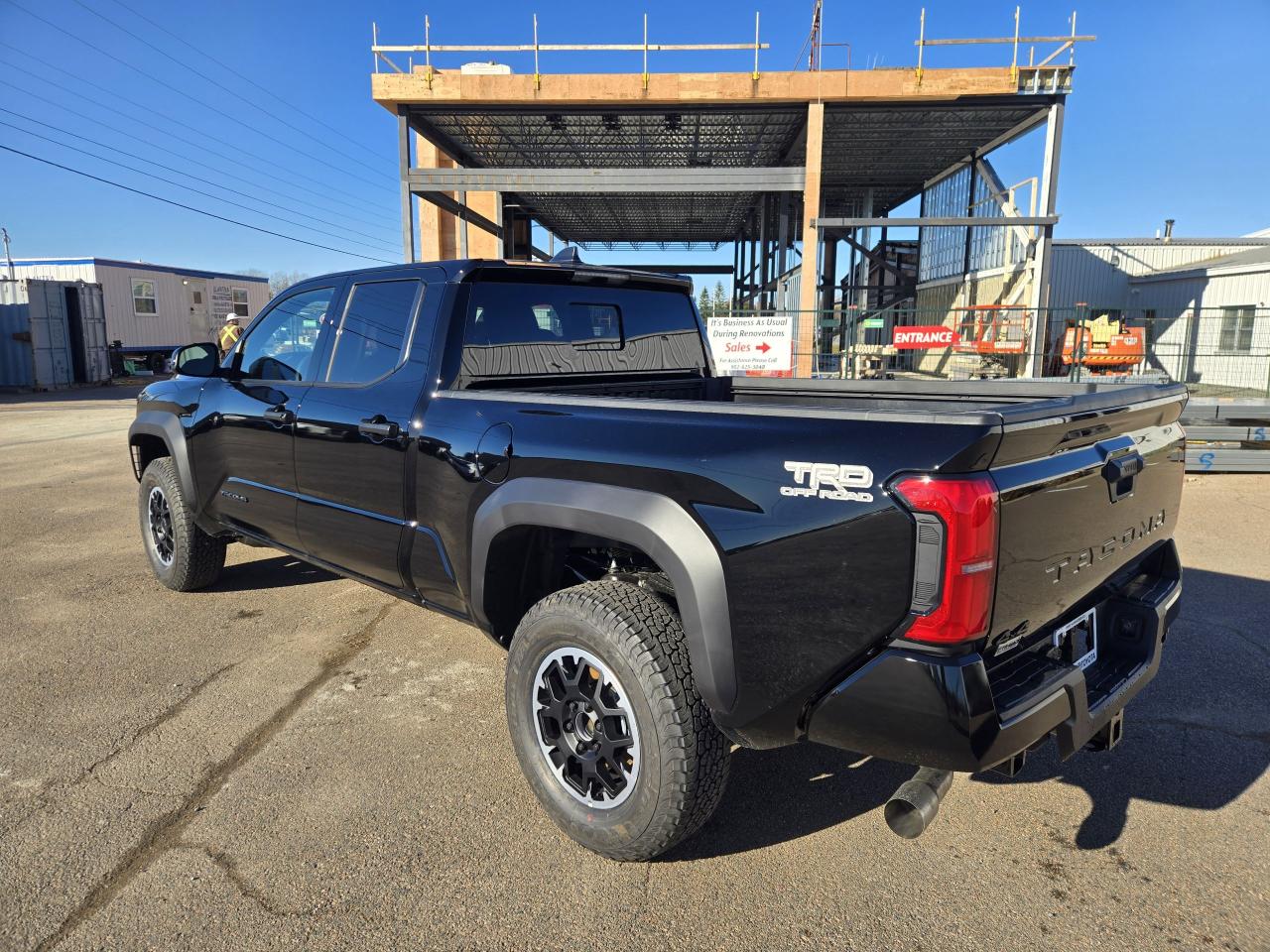 2025 Toyota Tacoma TRD Off Road Photo2