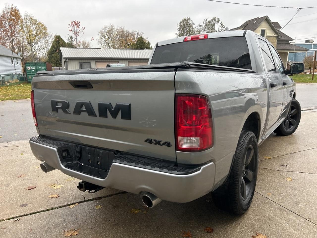 2020 RAM 1500 Classic Express Night Edition  Crew  V8 Photo