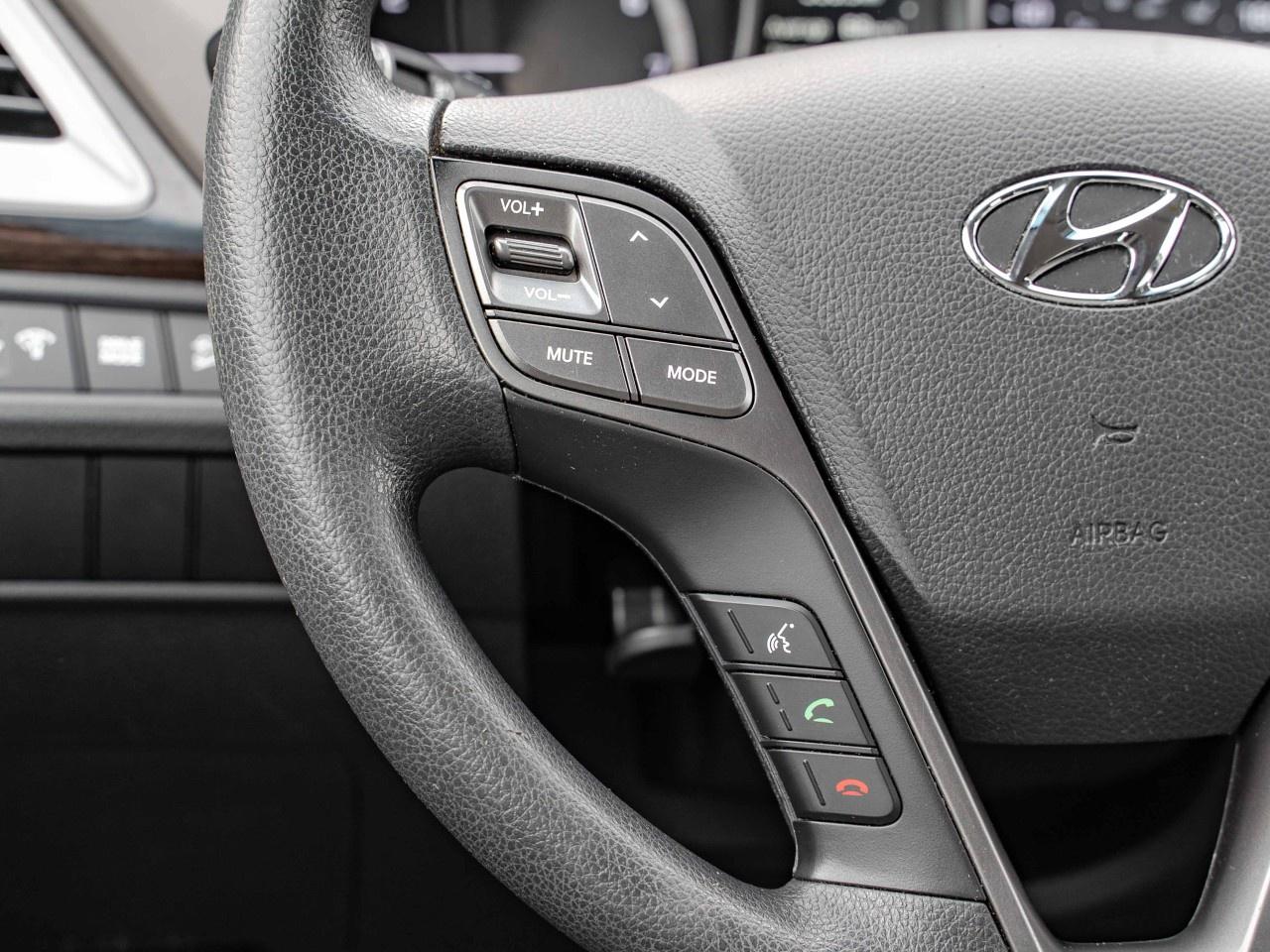 2018 Hyundai Santa Fe Sport 2.4L FWD Photo