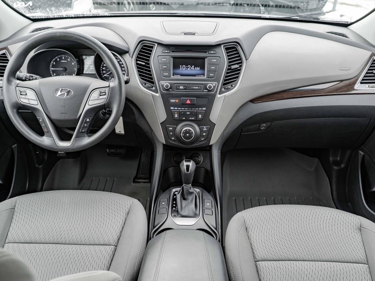 2018 Hyundai Santa Fe Sport 2.4L FWD Photo
