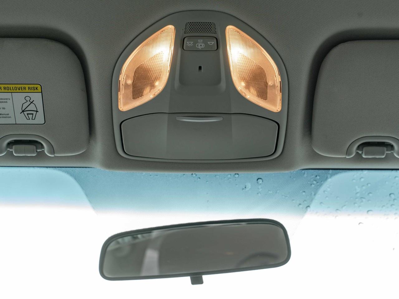 2018 Hyundai Santa Fe Sport 2.4L FWD Photo