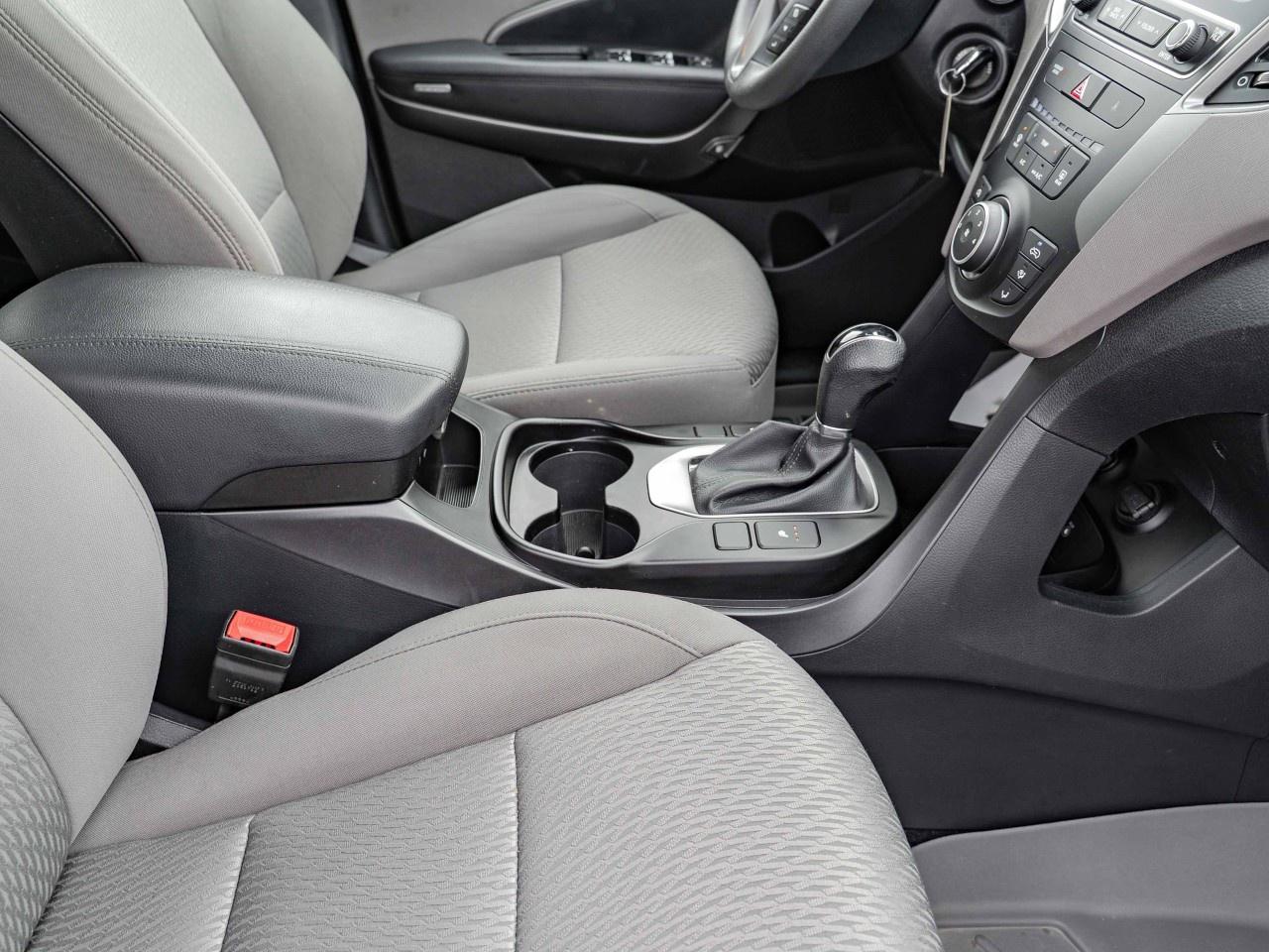 2018 Hyundai Santa Fe Sport 2.4L FWD Photo