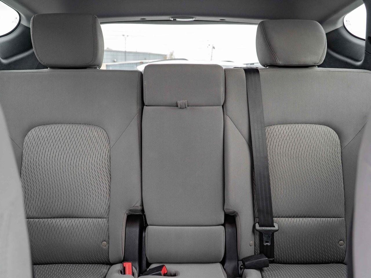 2018 Hyundai Santa Fe Sport 2.4L FWD Photo