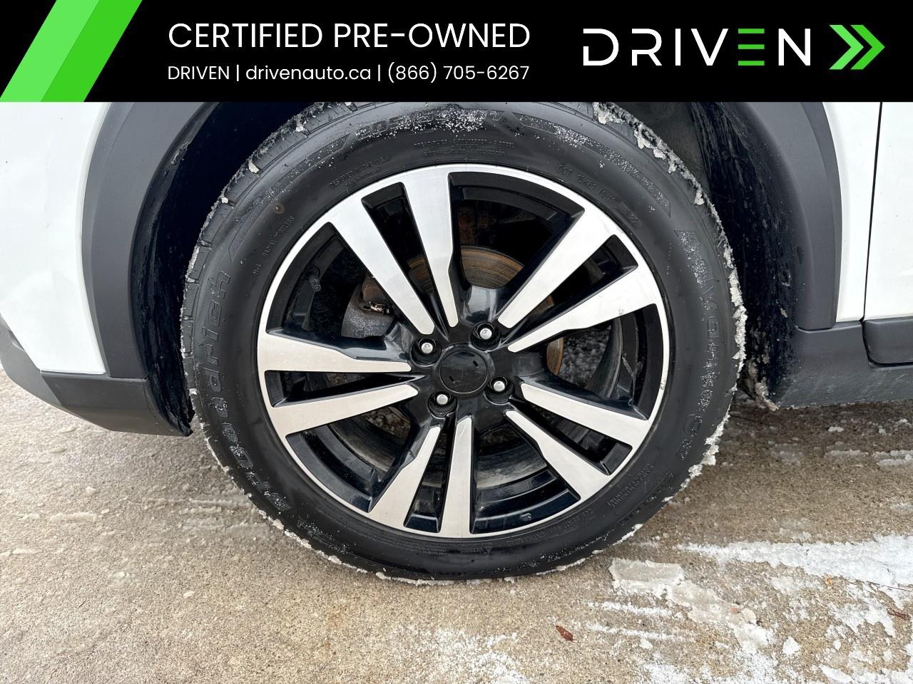 2020 Nissan Kicks SV FWD Photo