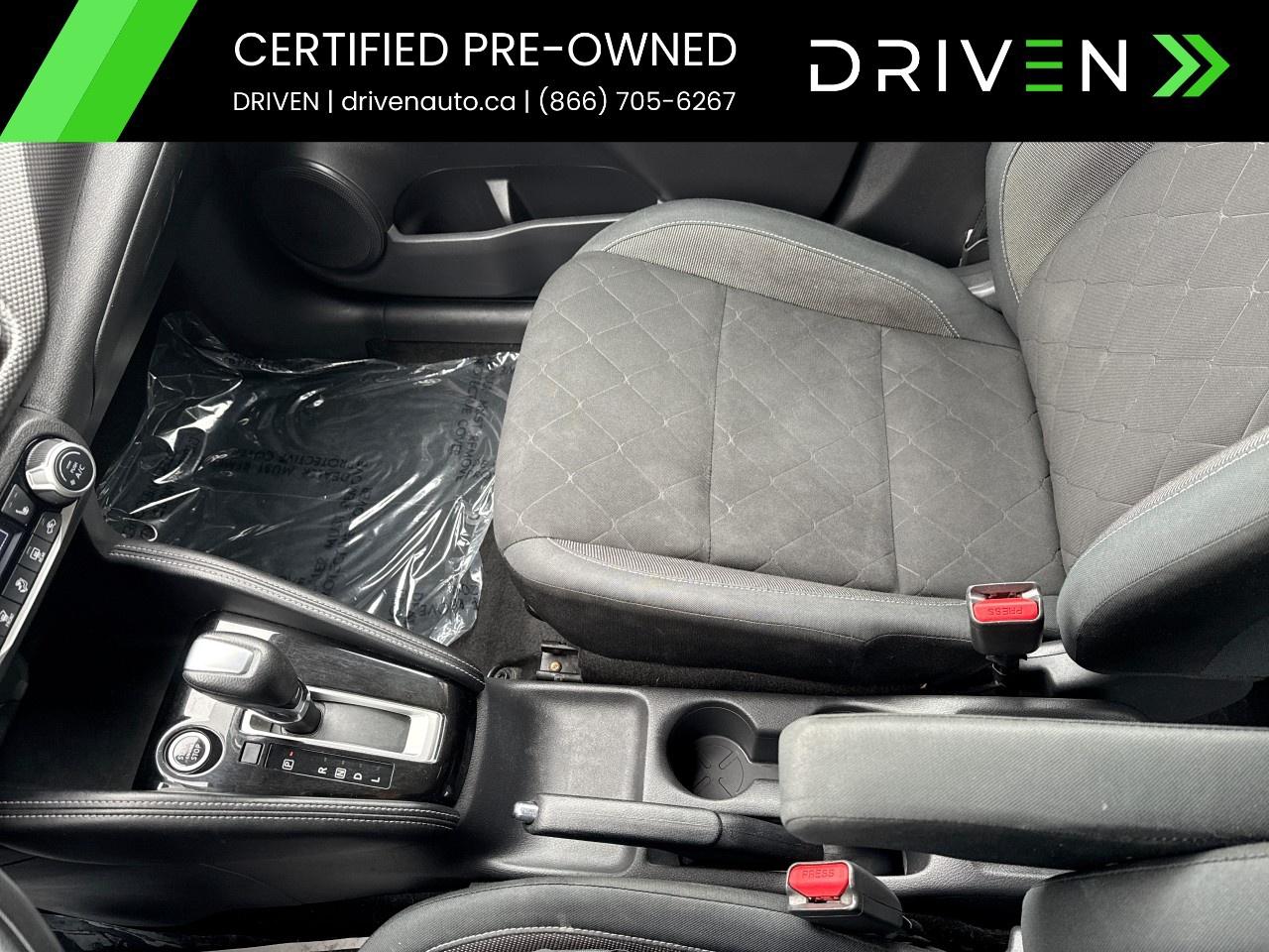 2020 Nissan Kicks SV FWD Photo