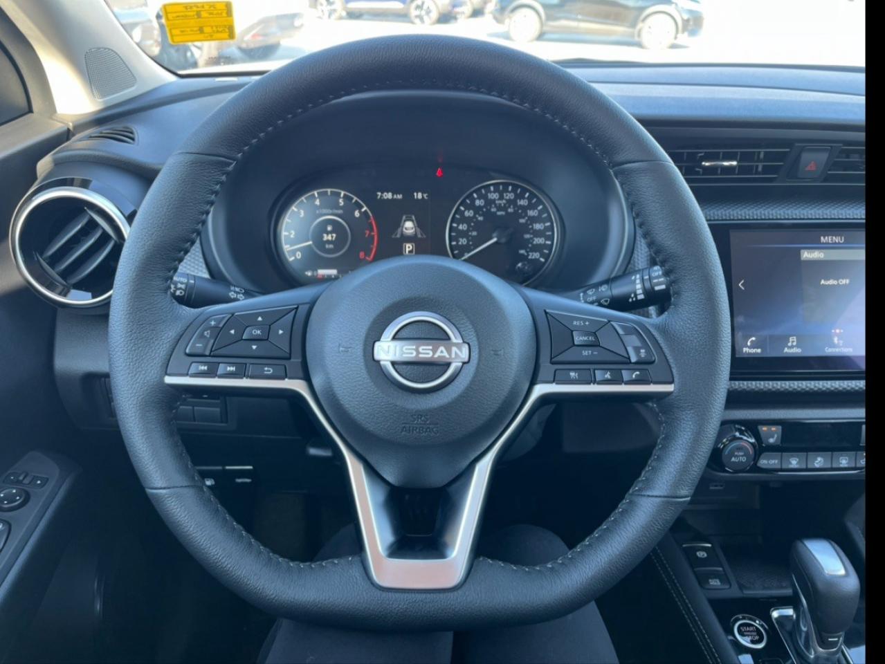 2025 Nissan Kicks Play SV FWD Photo