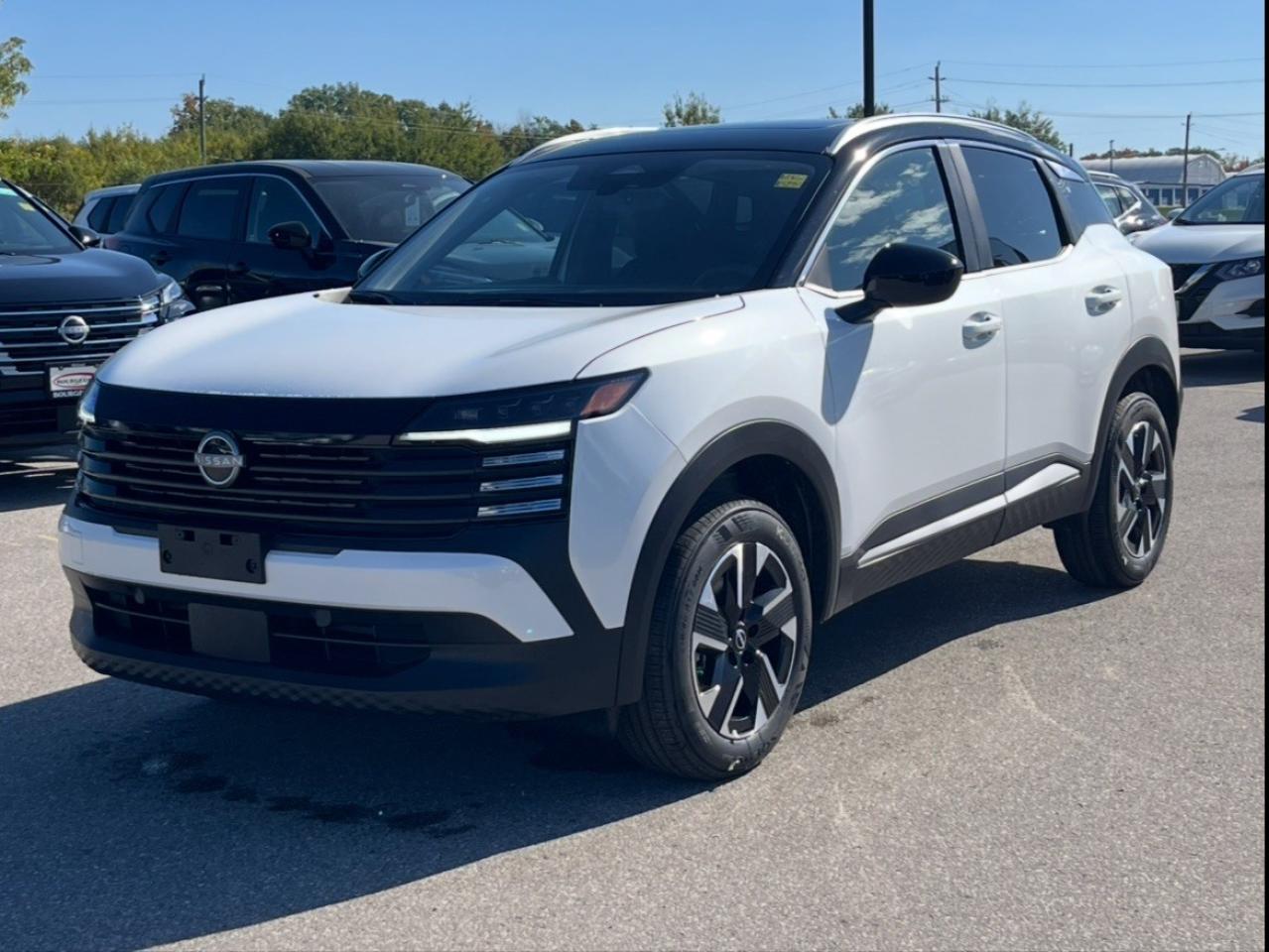 2026 Nissan Kicks SR AWD Photo2