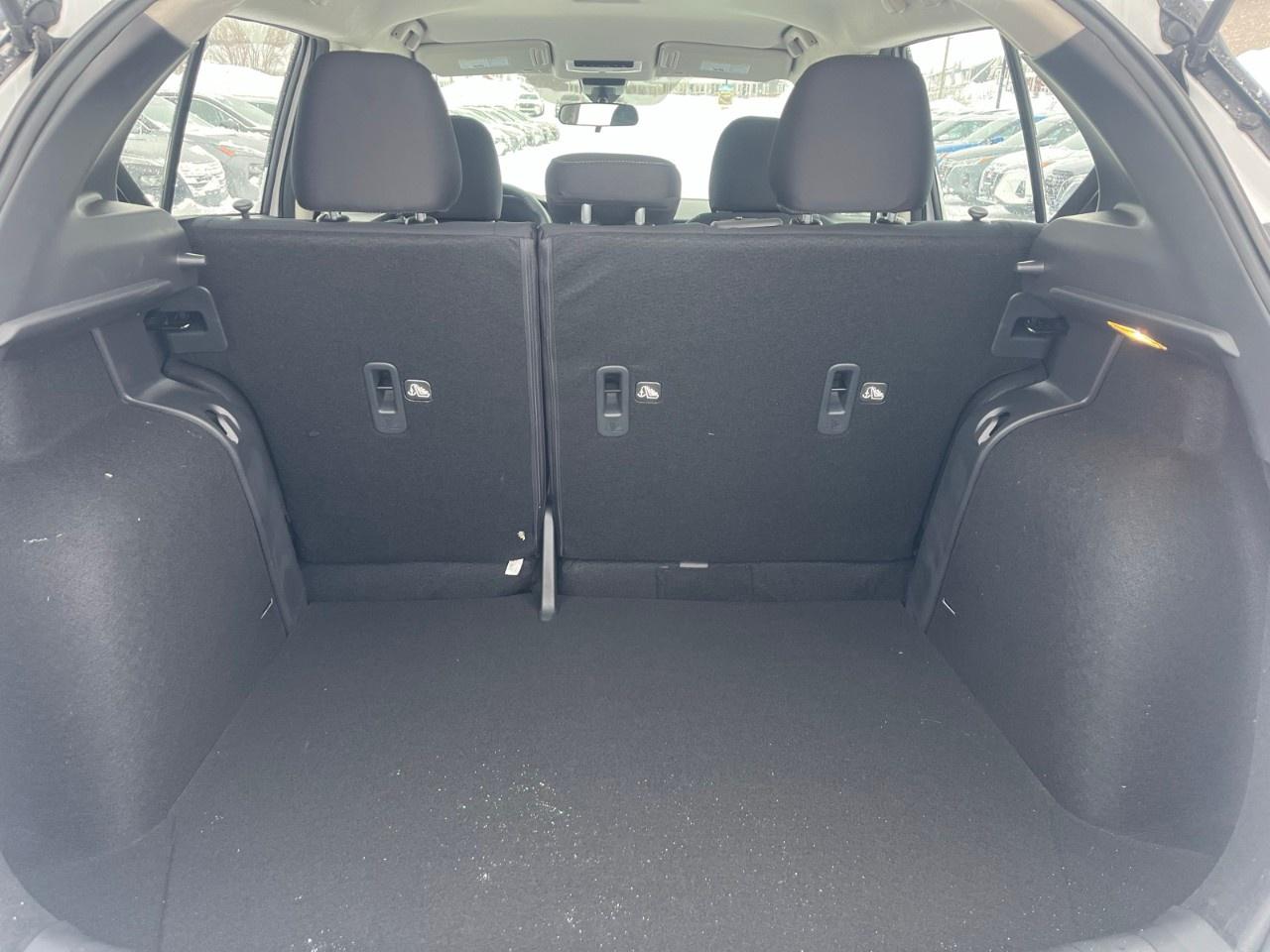 2025 Nissan Kicks Play SV FWD Photo