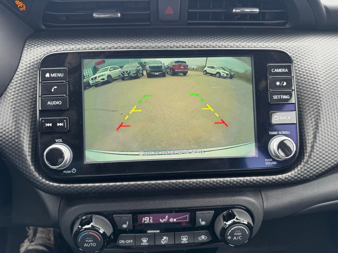 2025 Nissan Kicks Play SV FWD Photo