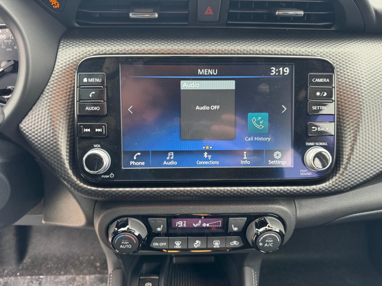 2025 Nissan Kicks Play SV FWD Photo