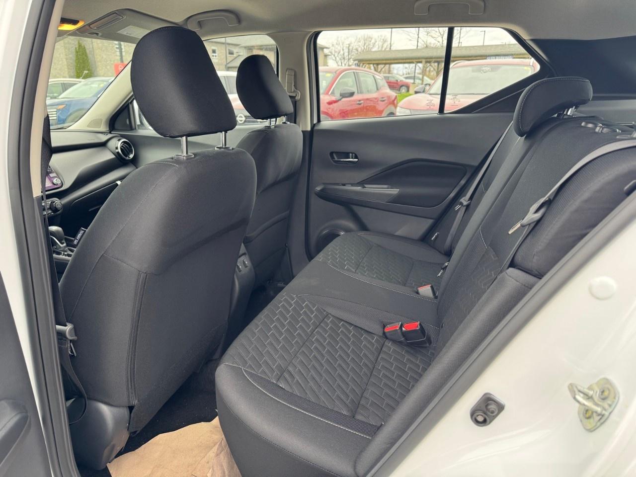 2025 Nissan Kicks Play SV FWD Photo
