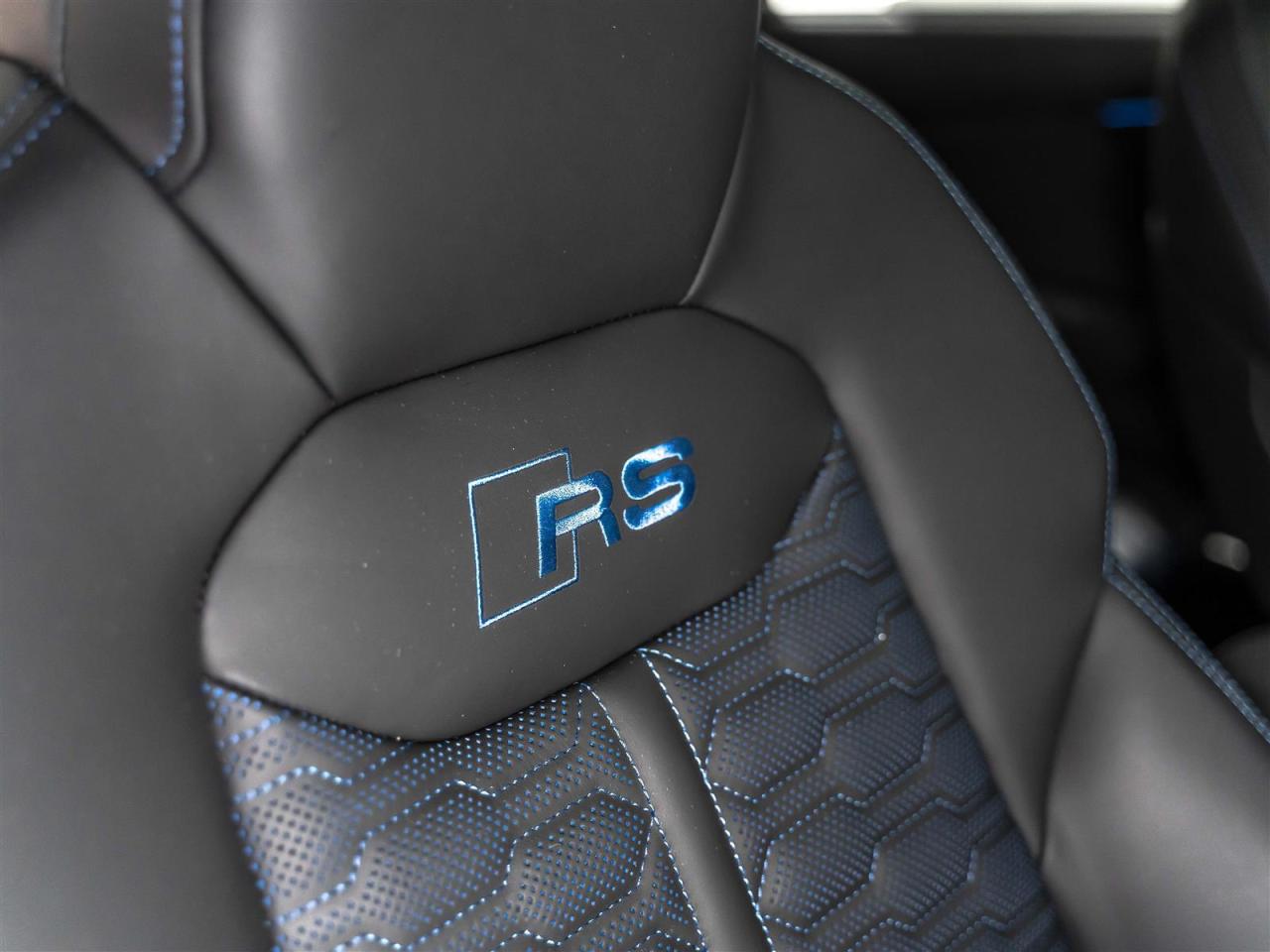 2025 Audi RS 4 $1317 BI WEEKLY 15 K DOWN |PERFORMANCE|CARBON MATTE OPTICS|RS DESIGN BLUE PLUS|AUDI CERAMICS|23INCH Photo