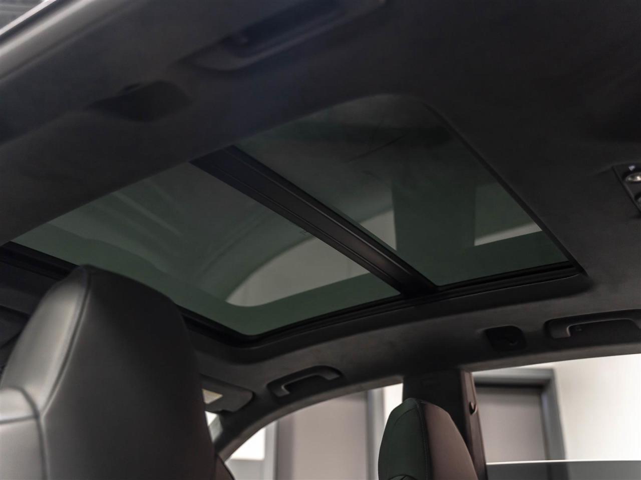 2025 Audi RS 4 $1317 BI WEEKLY 15 K DOWN |PERFORMANCE|CARBON MATTE OPTICS|RS DESIGN BLUE PLUS|AUDI CERAMICS|23INCH Photo