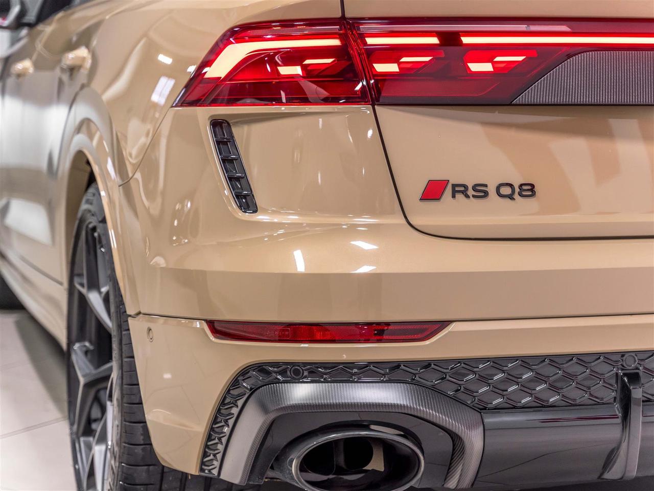 2025 Audi RS 4 $1317 BI WEEKLY 15 K DOWN |PERFORMANCE|CARBON MATTE OPTICS|RS DESIGN BLUE PLUS|AUDI CERAMICS|23INCH Photo