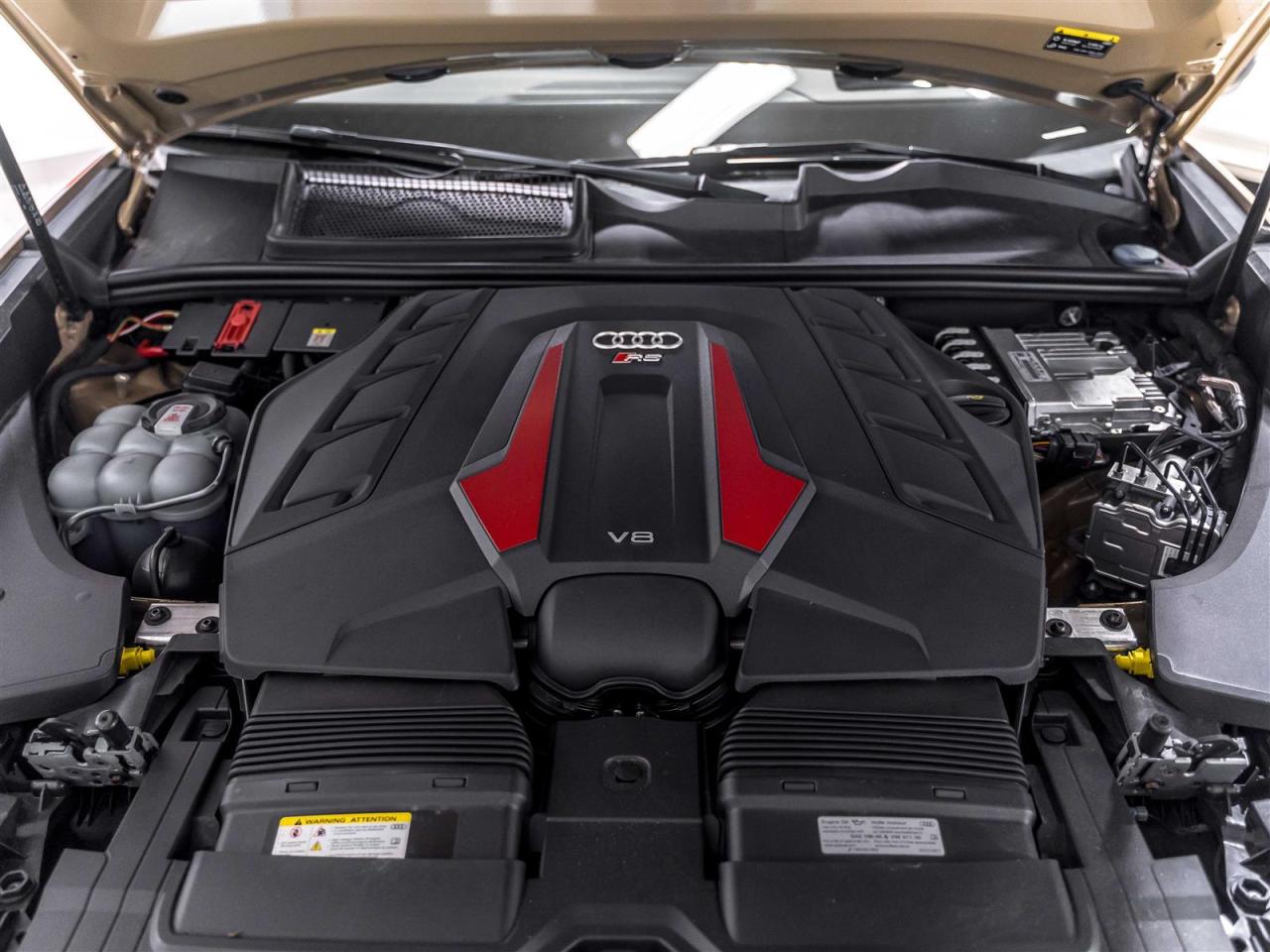 2025 Audi RS 4 $1317 BI WEEKLY 15 K DOWN |PERFORMANCE|CARBON MATTE OPTICS|RS DESIGN BLUE PLUS|AUDI CERAMICS|23INCH Photo