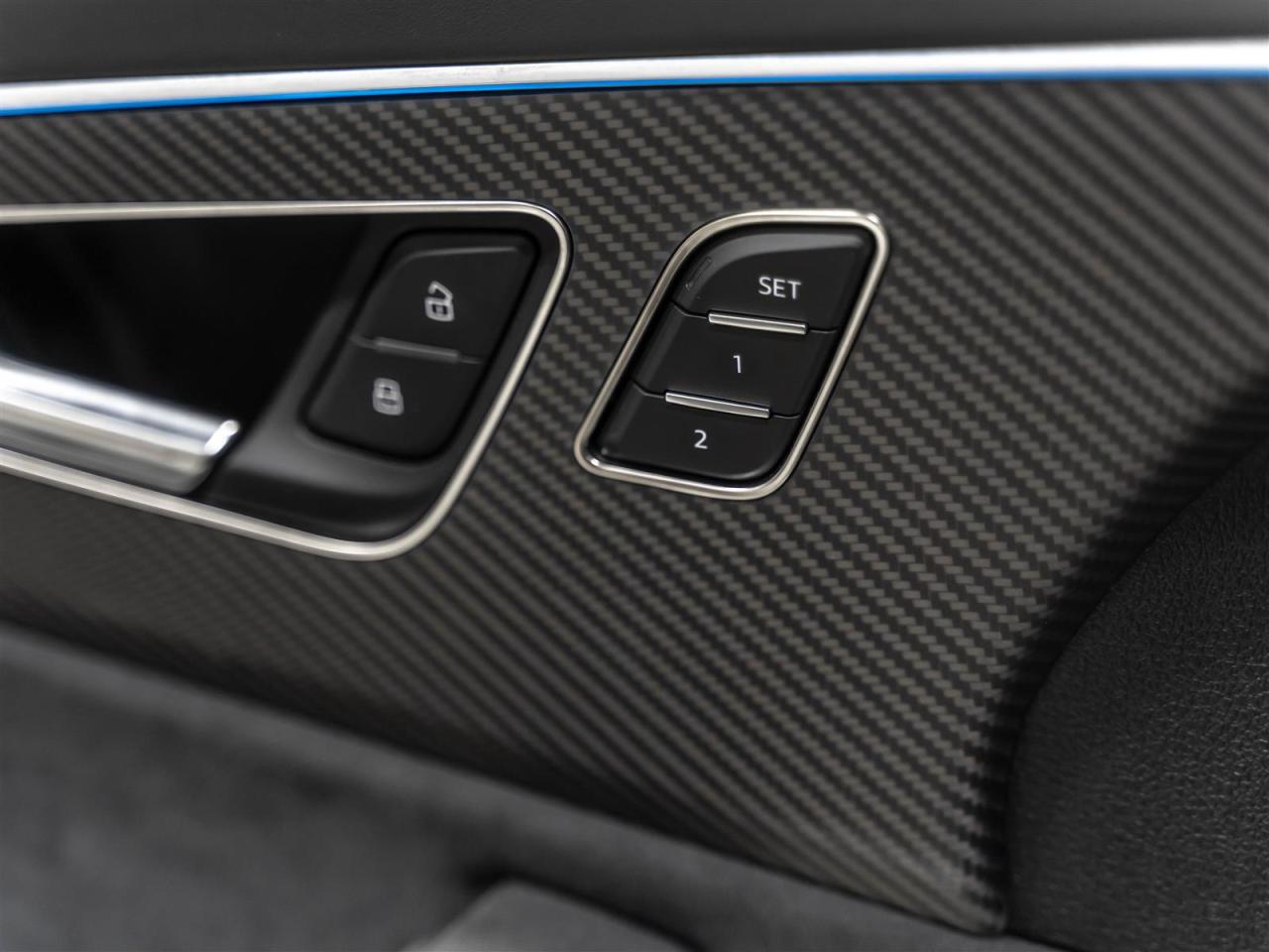 2025 Audi RS 4 $1317 BI WEEKLY 15 K DOWN |PERFORMANCE|CARBON MATTE OPTICS|RS DESIGN BLUE PLUS|AUDI CERAMICS|23INCH Photo