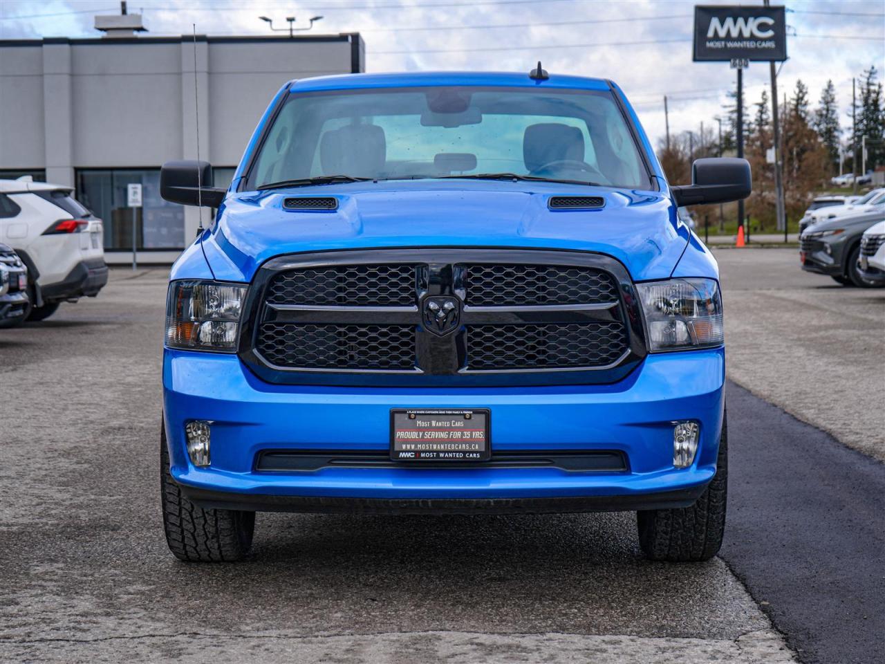 2022 RAM 1500 Classic EXPRESS CREW CAB 4X4 | 5.7L HEMI V8 | NIGHT PKG | SUB ZERO PKG Photo