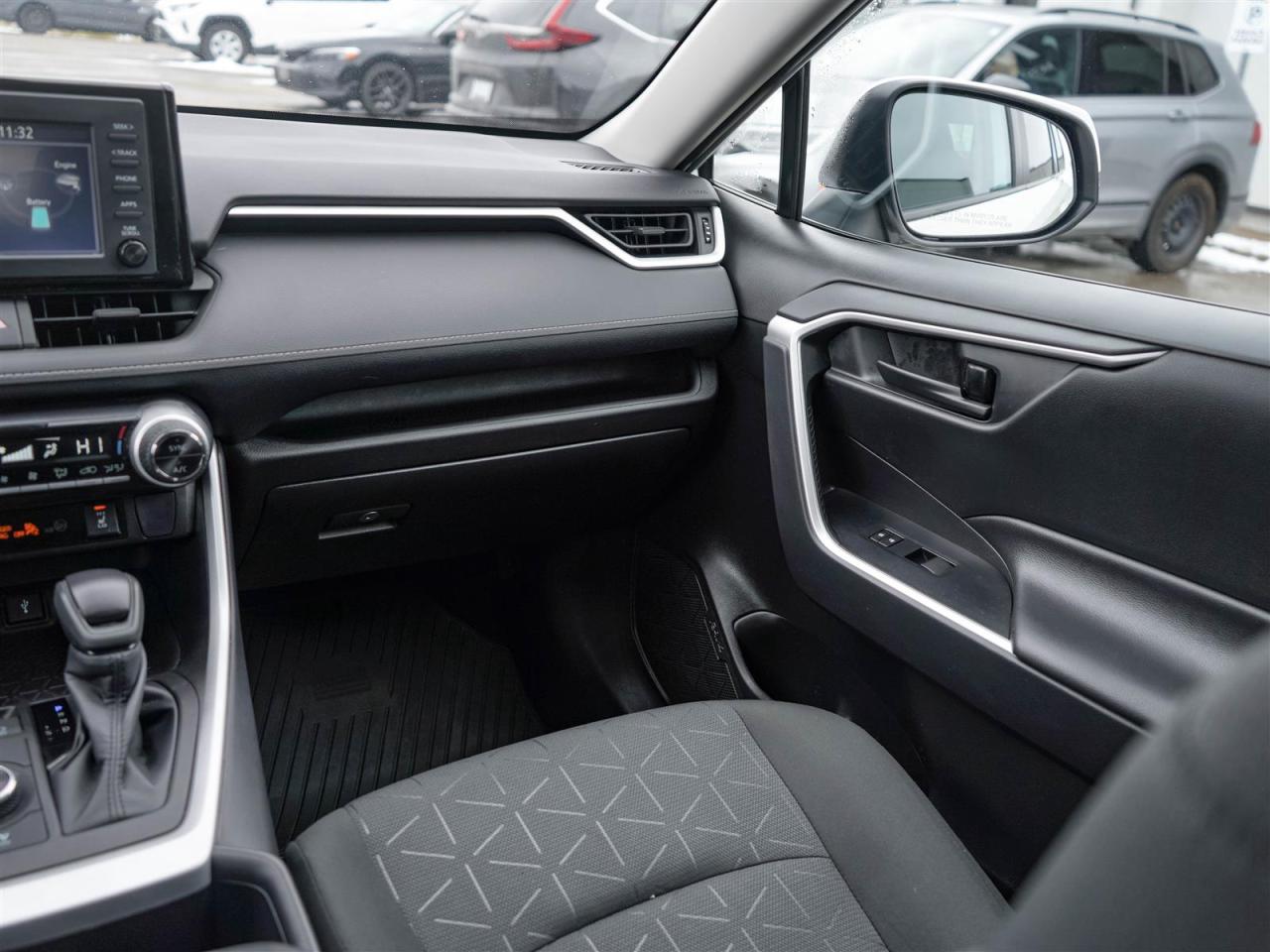 2022 Toyota RAV4 HYBRID LE AWD | NO ACCIDENTS | 10 SERVICE RECORDS Photo