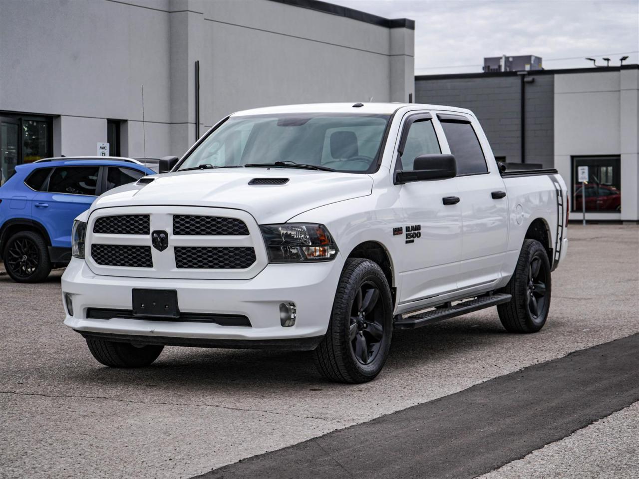 2019 RAM 1500 Classic EXPRESS CREW CAB 4X4 | 5.7 HEMI V8 | NO ACCIDENTS Photo