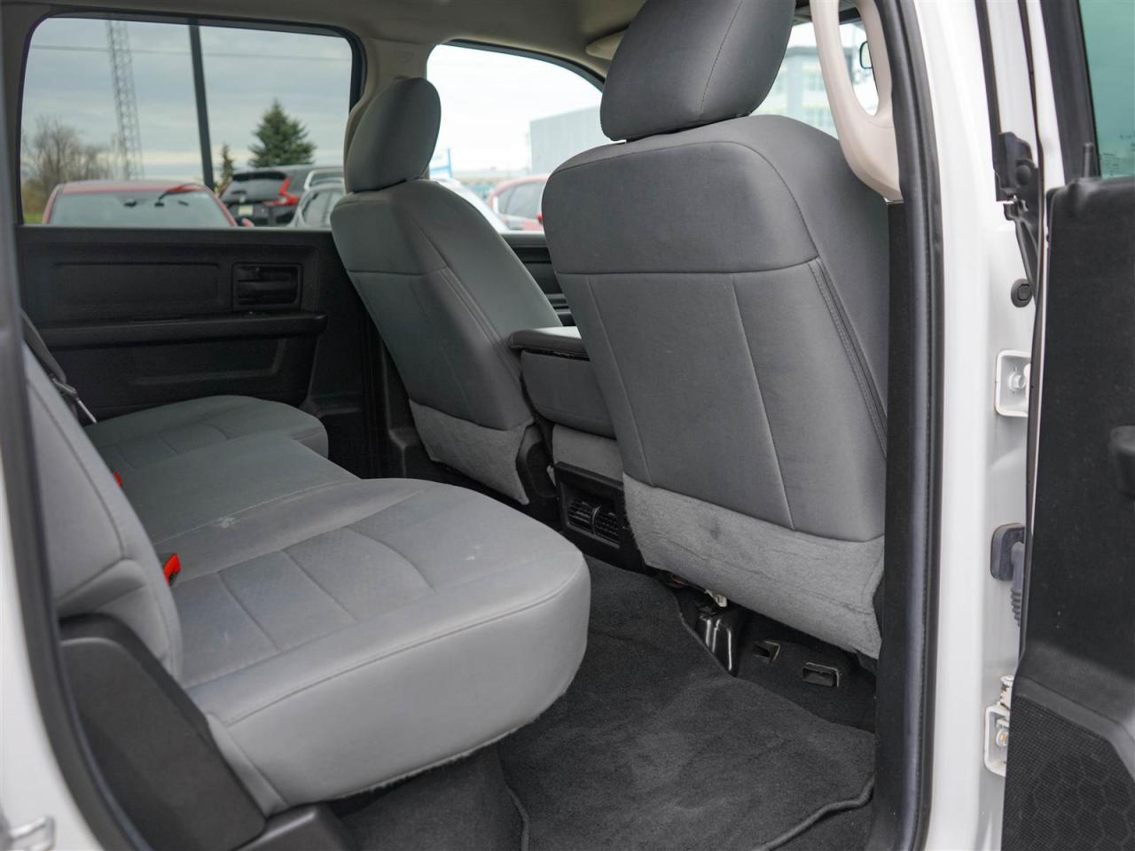 2019 RAM 1500 Classic EXPRESS CREW CAB 4X4 | 5.7 HEMI V8 | NO ACCIDENTS Photo