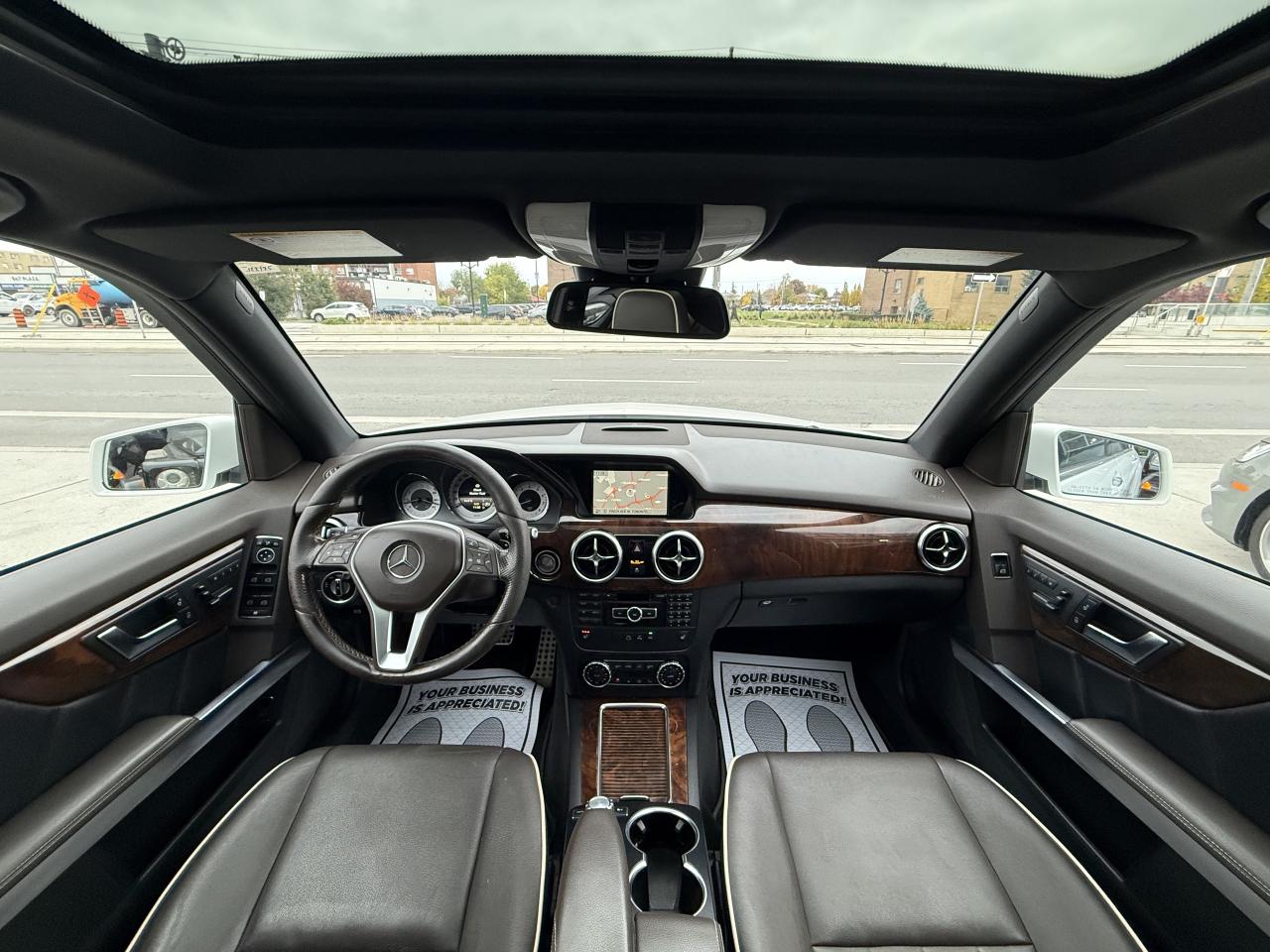 2014 Mercedes-Benz GLK-Class 350 //AMG PKG |  LEATHER PKG | 360 CAMERA | PANO Photo2