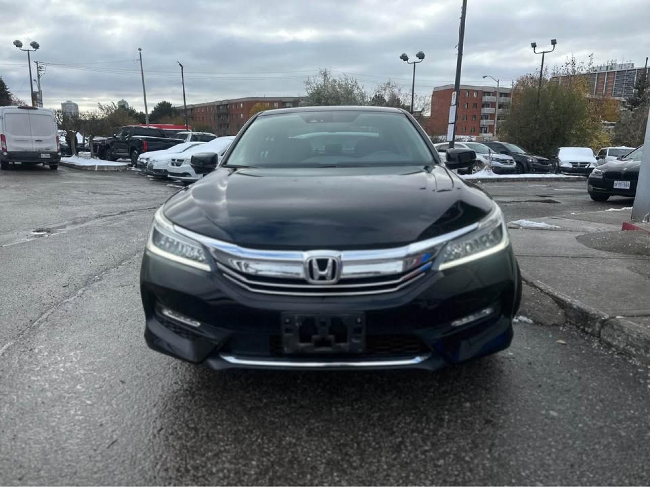 2017 Honda Accord Touring V6 Photo