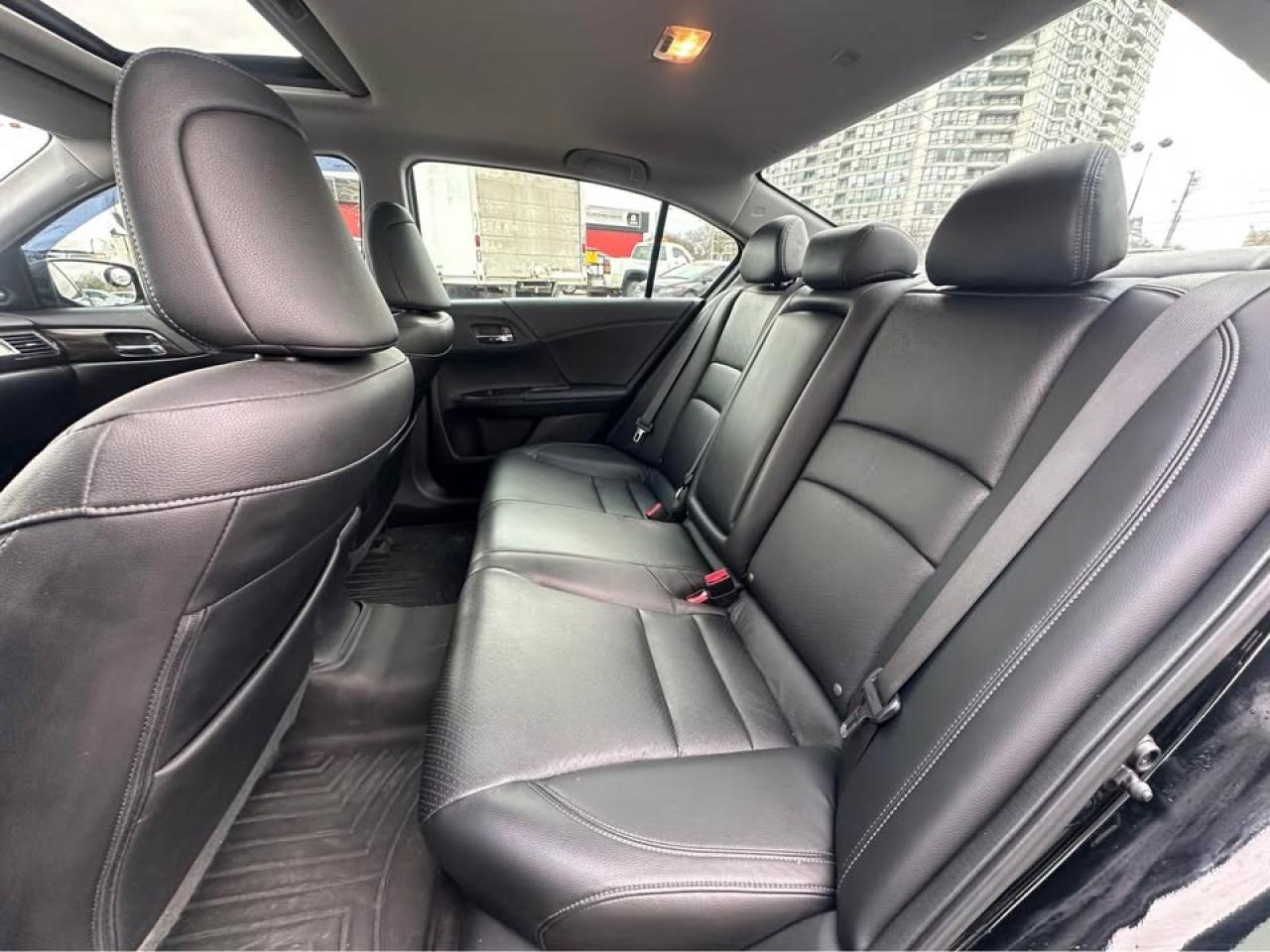 2017 Honda Accord Touring V6 Photo